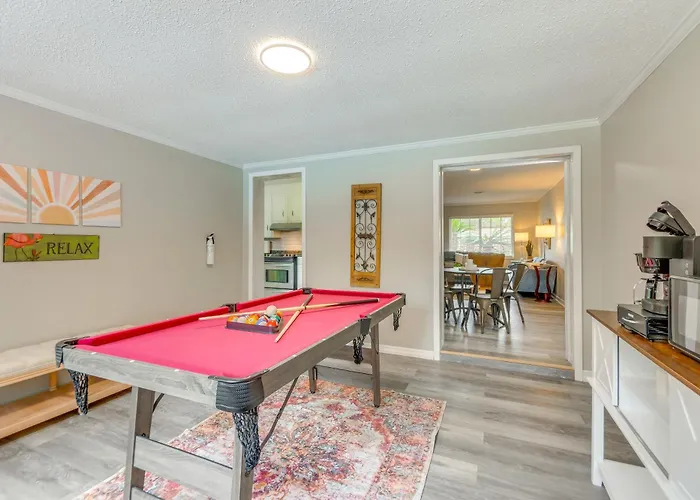 Foosball Games & Al Fresco Dining: Home! Holiday home Pensacola