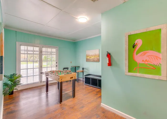 Foosball Games & Al Fresco Dining: Home! Pensacola